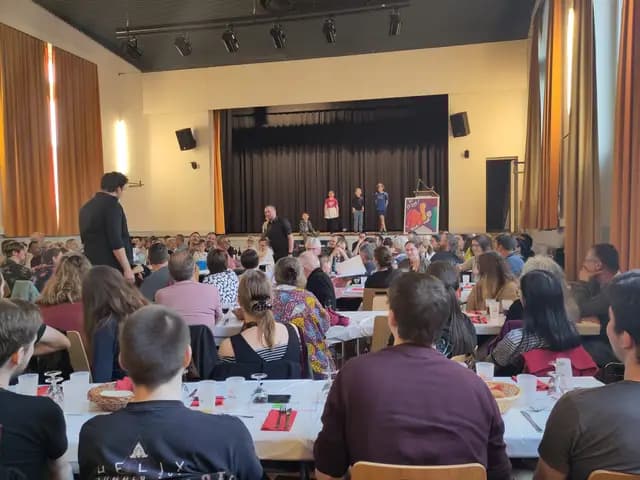 Repas de soutien 27.04.24, photo 1 sur 14