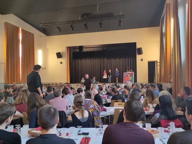 Repas de soutien 27.04.24, photo 2 sur 14